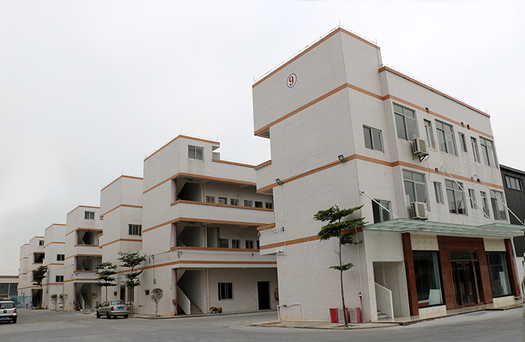 合成樹脂瓦節(jié)省屋面工程鋪裝材料和鋪裝時間 合成樹脂瓦節(jié)省屋面工程鋪裝材料和鋪裝時間